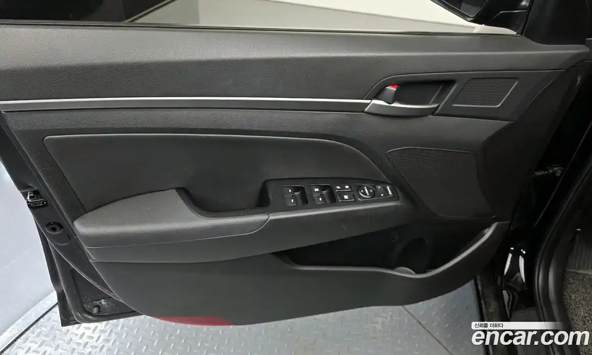 Hyundai Avante 2018 1.6 гидро в Москве № 2123503, фото 14