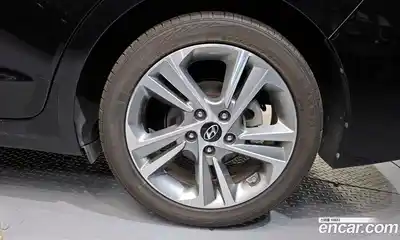 Hyundai Avante 2018 1.6 гидро в Москве № 2123503, миниатюра 7