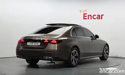 Mercedes-Benz E-Class 2024 2.0 гидро в Москве, миниатюра 2