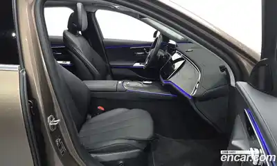 Mercedes-Benz E-Class 2024 2.0 гидро в Москве, миниатюра 10