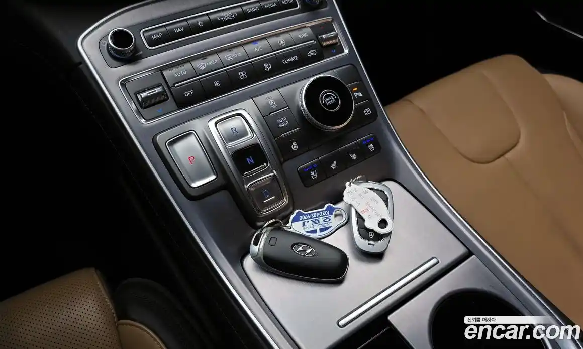 Hyundai Santa Fe 2023 2.5 гидро в Москве № 2123632, фото 12