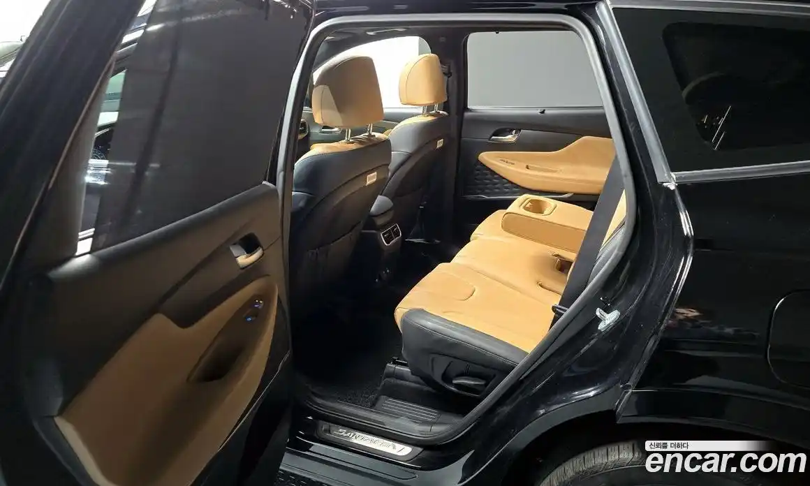 Hyundai Santa Fe 2023 2.5 гидро в Москве № 2123632, фото 17