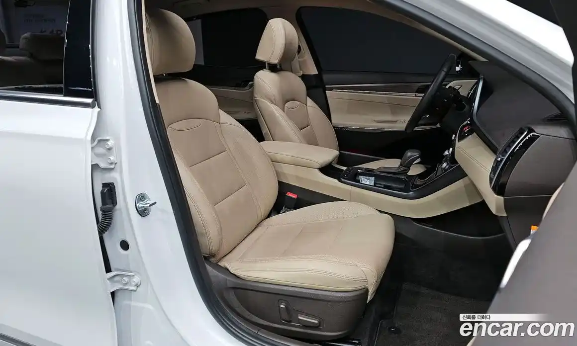 Hyundai Grandeur 2018 2.4 гидро в Москве № 2123805, фото 17
