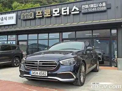 Mercedes-Benz E-Class, 2022