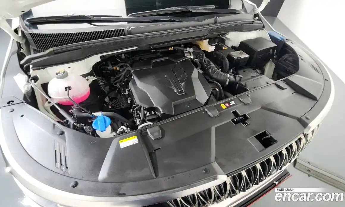 Kia Canival 2023 3.5 гидро в Москве, фото 6