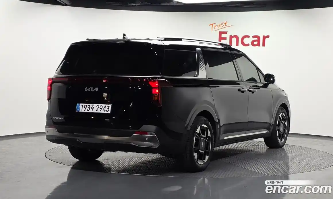Kia Canival 2025 2.2 гидро в Москве, фото 2