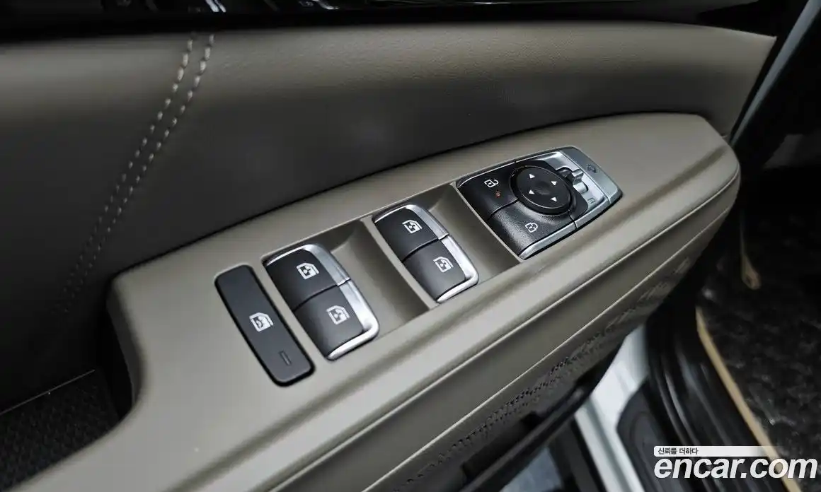 Kia Canival 2025 3.5 гидро в Москве № 2124179, фото 20