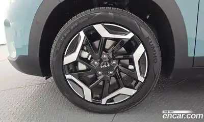 Kia Seltos 2023 1.6 гидро в Москве № 2124235, миниатюра 5