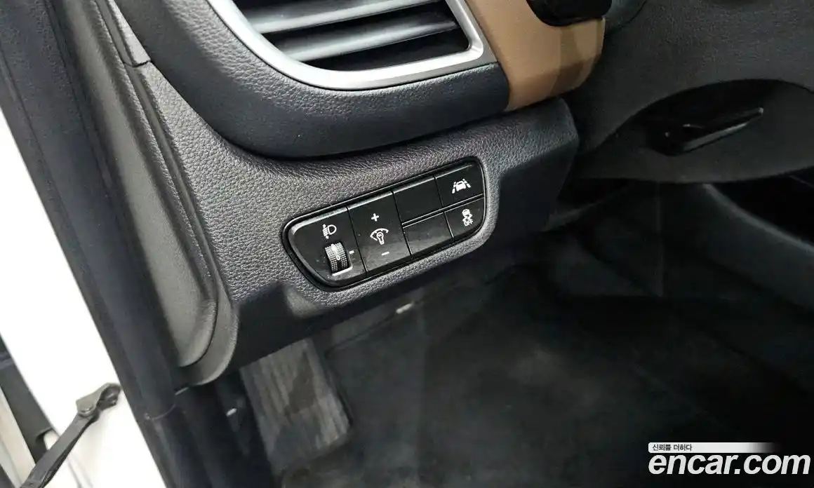 Kia Seltos 2021 1.6 гидро в Москве № 2124909, фото 18