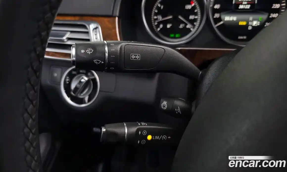 Mercedes-Benz E-Class 2013 3.5 гидро в Москве № 2124947, фото 17
