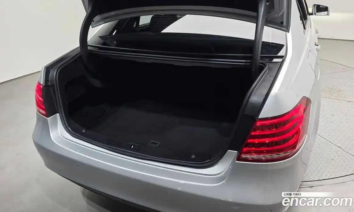 Mercedes-Benz E-Class 2013 3.5 гидро в Москве № 2124947, фото 20