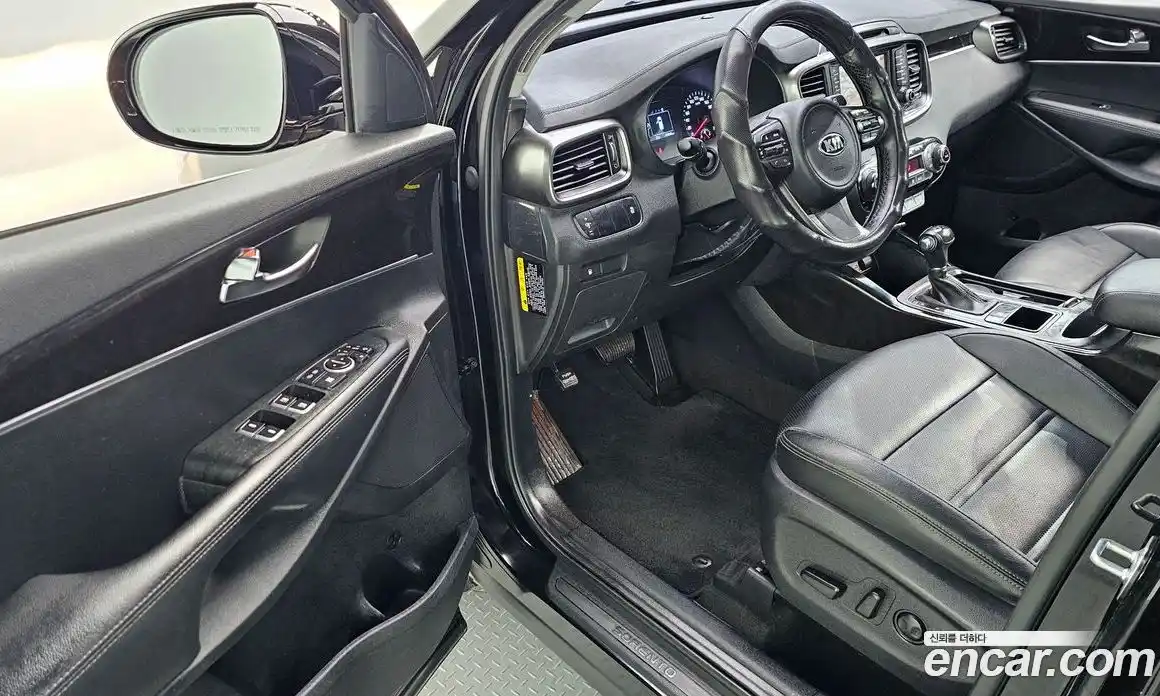 Kia Sorento 2015 2.0 гидро в Москве № 2125182, фото 13