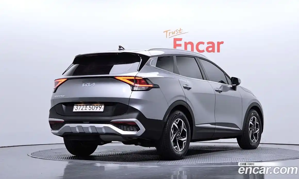 Kia Sportage 2023 2.0 гидро в Москве № 2125229, фото 2