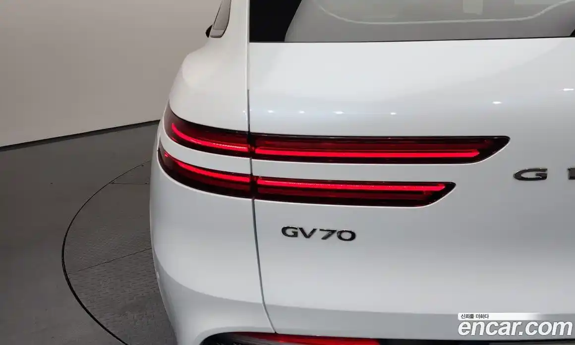 Genesis GV70 2022 2.5 гидро в Москве № 2125439, фото 7