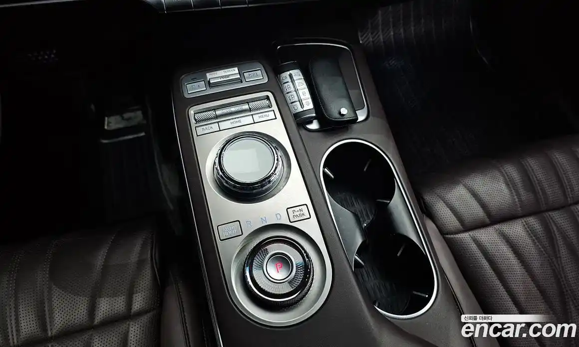 Genesis GV70 2021 2.5 гидро в Москве № 2125636, фото 12