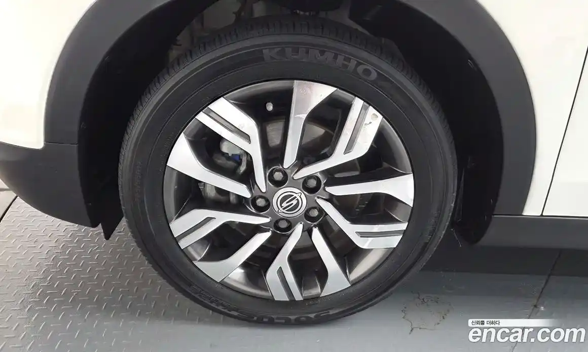SsangYong TIBOLI 2018 1.6 гидро в Москве № 2126131, фото 4