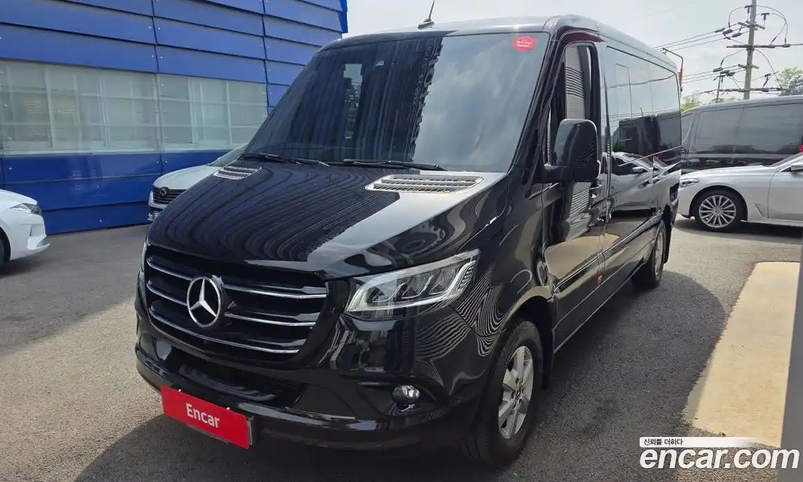 Mercedes-Benz Sprinter 2022 3.0 гидро в Москве № 2126884, фото 1