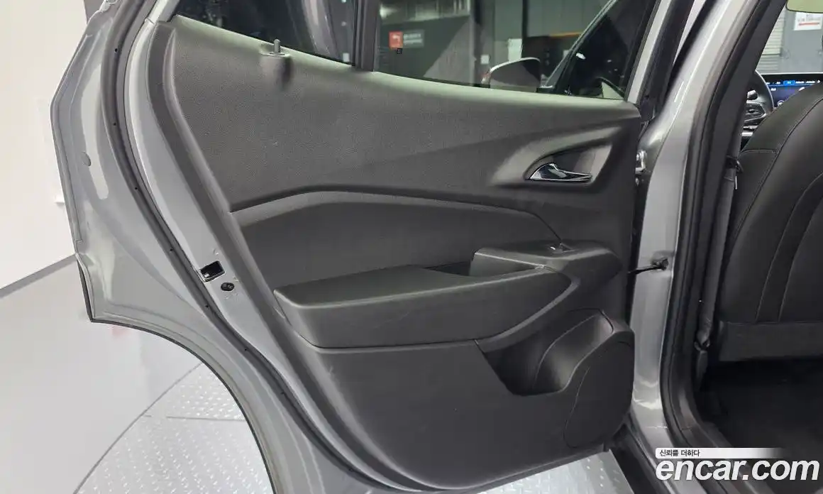 Chevrolet Trax 2025 1.2 гидро в Москве № 2127214, фото 14