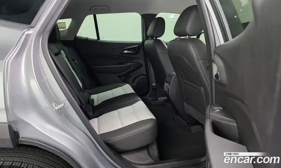 Chevrolet Trax 2025 1.2 гидро в Москве № 2127214, фото 17
