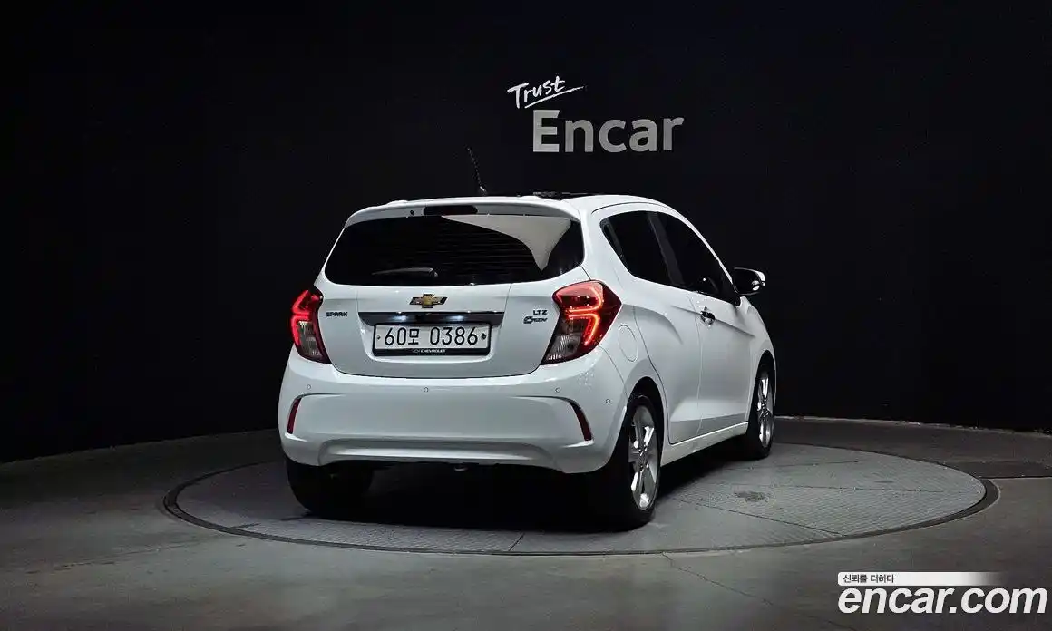 Chevrolet Spark 2016 1.0 гидро в Москве № 2127307, фото 4