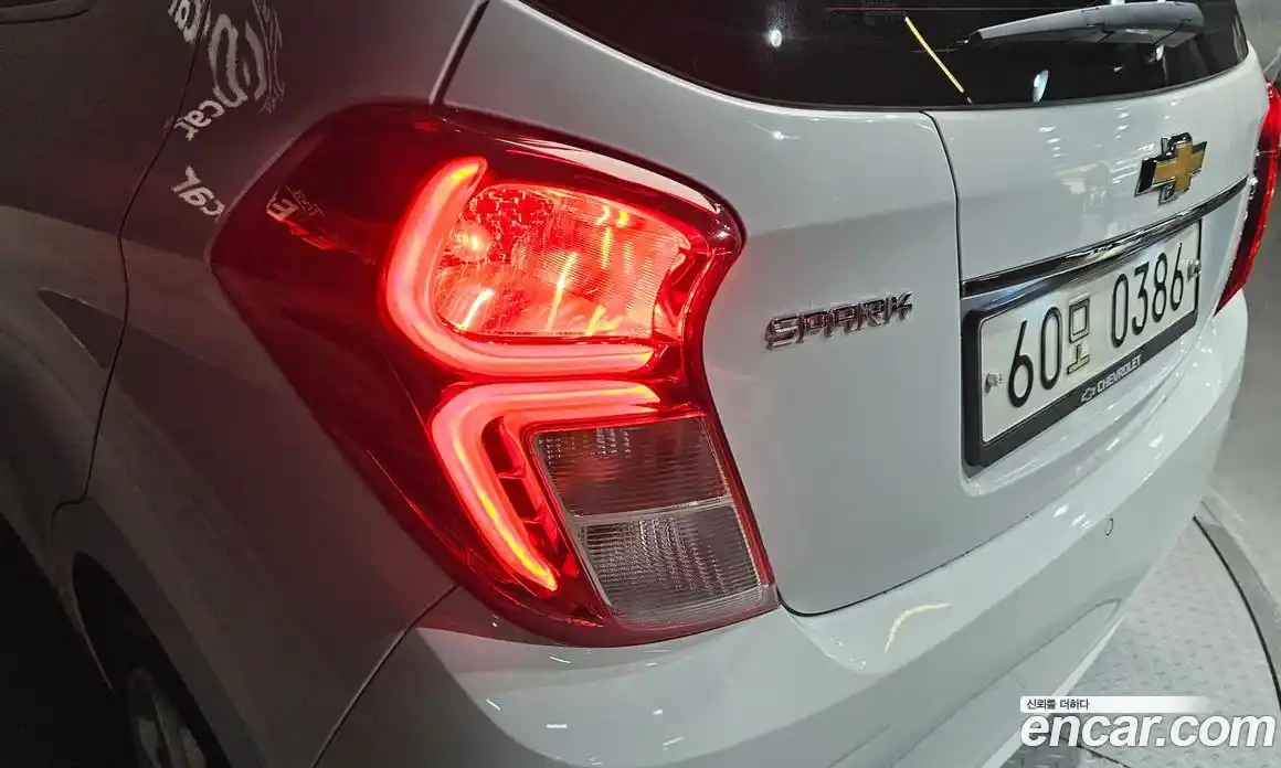 Chevrolet Spark 2016 1.0 гидро в Москве № 2127307, фото 9