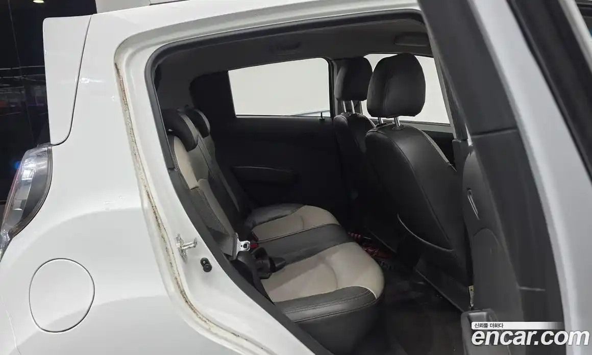 Chevrolet Spark 2011 1.0 гидро в Москве № 2127588, фото 11