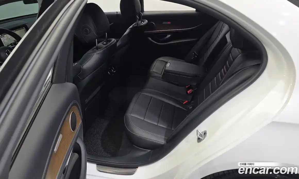 Mercedes-Benz E-Class 2021 2.0 гидро в Москве № 2127993, фото 18