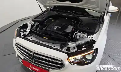 Mercedes-Benz E-Class 2021 2.0 гидро в Москве № 2127993, миниатюра 6