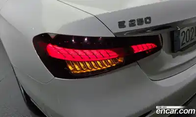 Mercedes-Benz E-Class 2021 2.0 гидро в Москве № 2127993, миниатюра 9