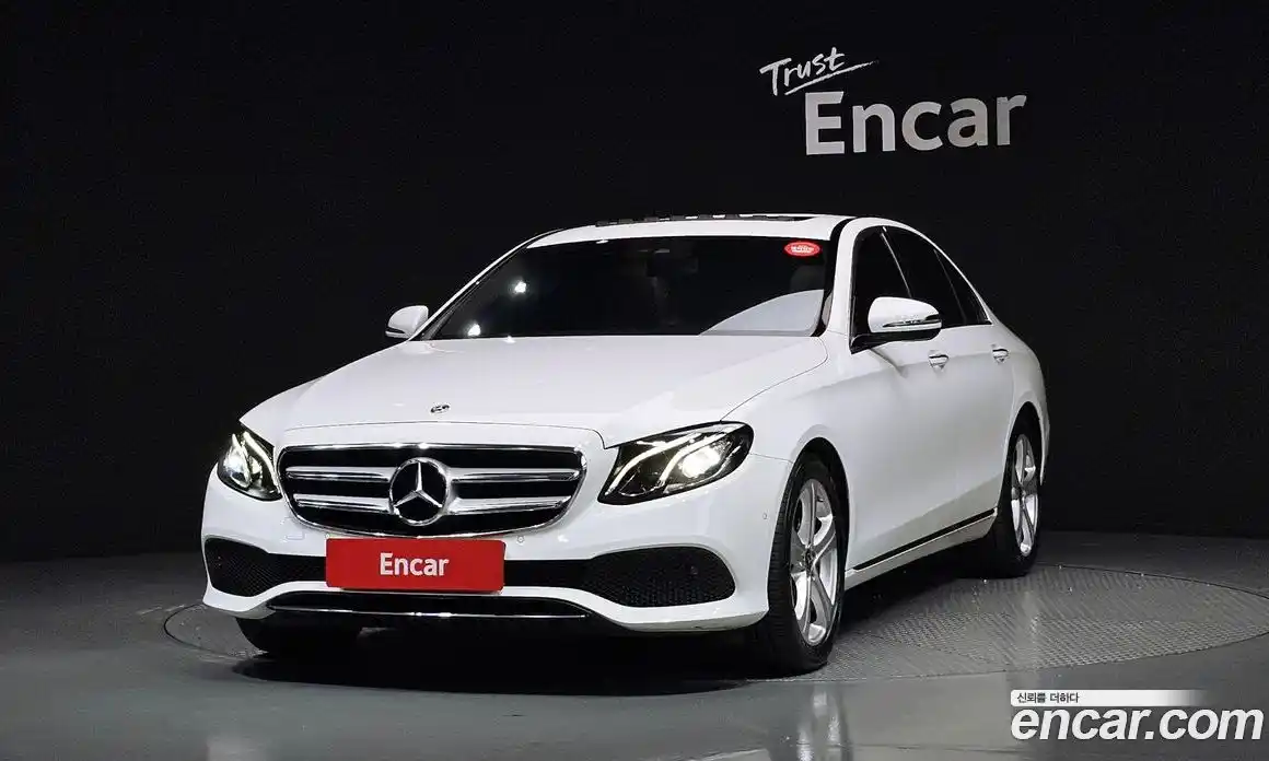 Mercedes-Benz E-Class 2018 2.0 гидро в Москве № 2128056, фото 1