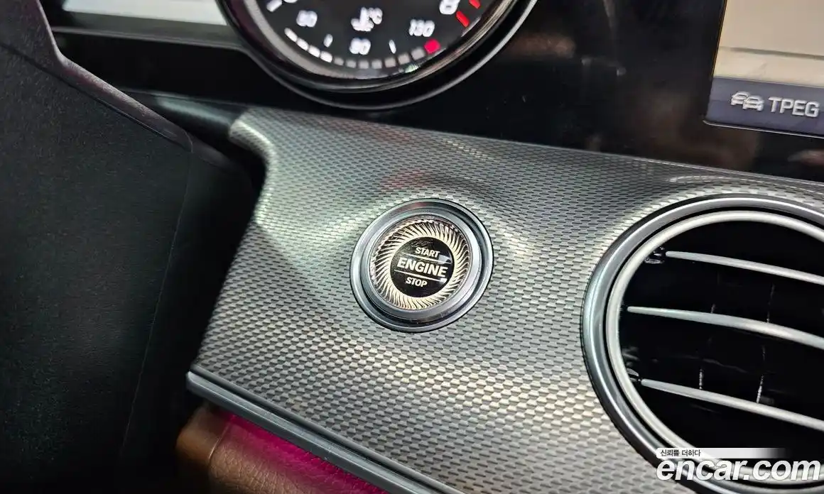 Mercedes-Benz E-Class 2018 2.0 гидро в Москве № 2128056, фото 29