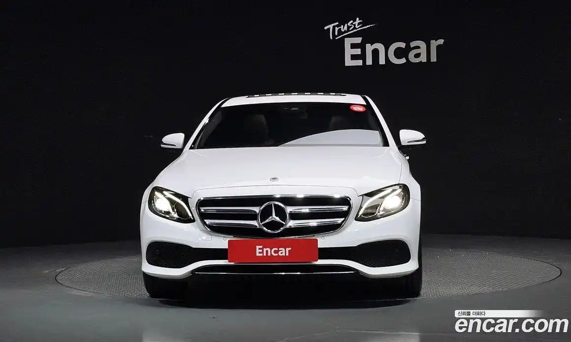 Mercedes-Benz E-Class 2018 2.0 гидро в Москве № 2128056, фото 3
