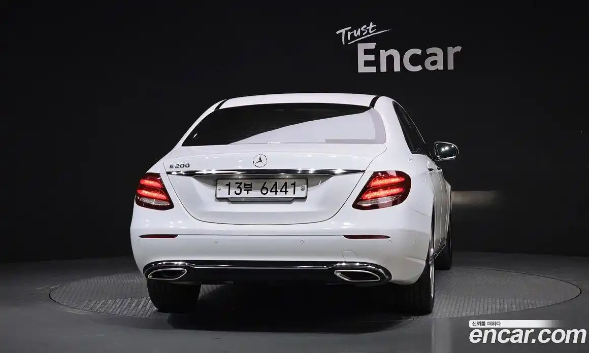 Mercedes-Benz E-Class 2018 2.0 гидро в Москве № 2128056, фото 4