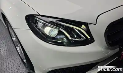 Mercedes-Benz E-Class 2018 2.0 гидро в Москве № 2128056, миниатюра 8
