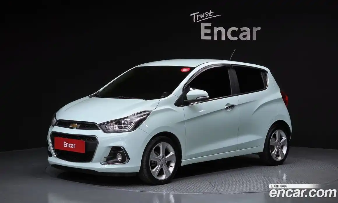 Chevrolet Spark 2017 1.0 гидро в Москве № 2128166, фото 1