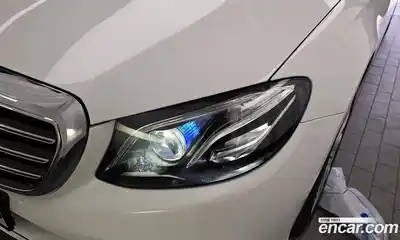Mercedes-Benz E-Class 2020 2.0 гидро в Москве, миниатюра 8