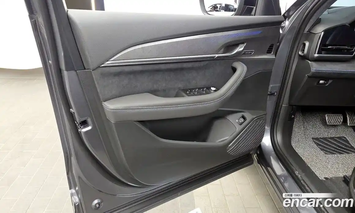 Renault Grand Koleos 2025 1.5 гидро в Москве № 2128782, фото 14