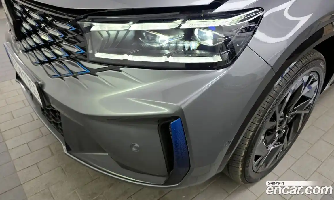 Renault Grand Koleos 2025 1.5 гидро в Москве № 2128782, фото 8