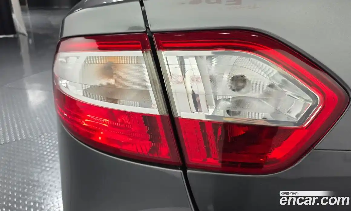 Renault SM3 2019 1.6 гидро в Москве № 2128896, фото 8