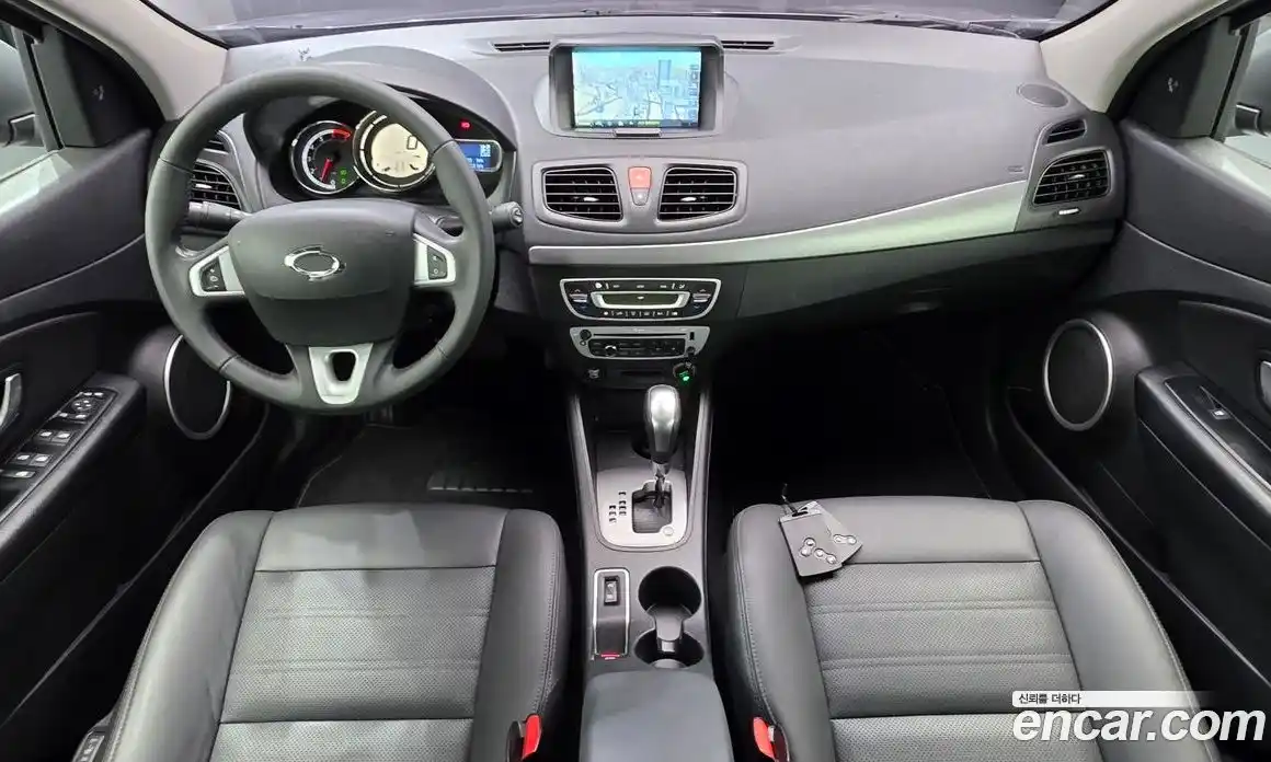 Renault SM3 2019 1.6 гидро в Москве № 2128896, фото 9