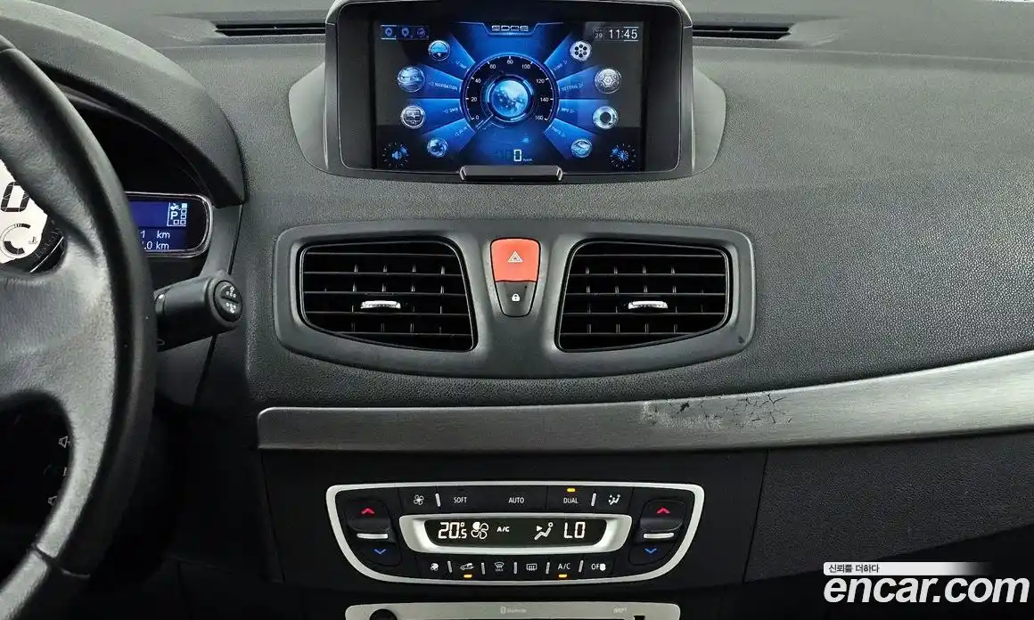 Renault SM3 2017 1.6 гидро в Москве № 2129024, фото 20