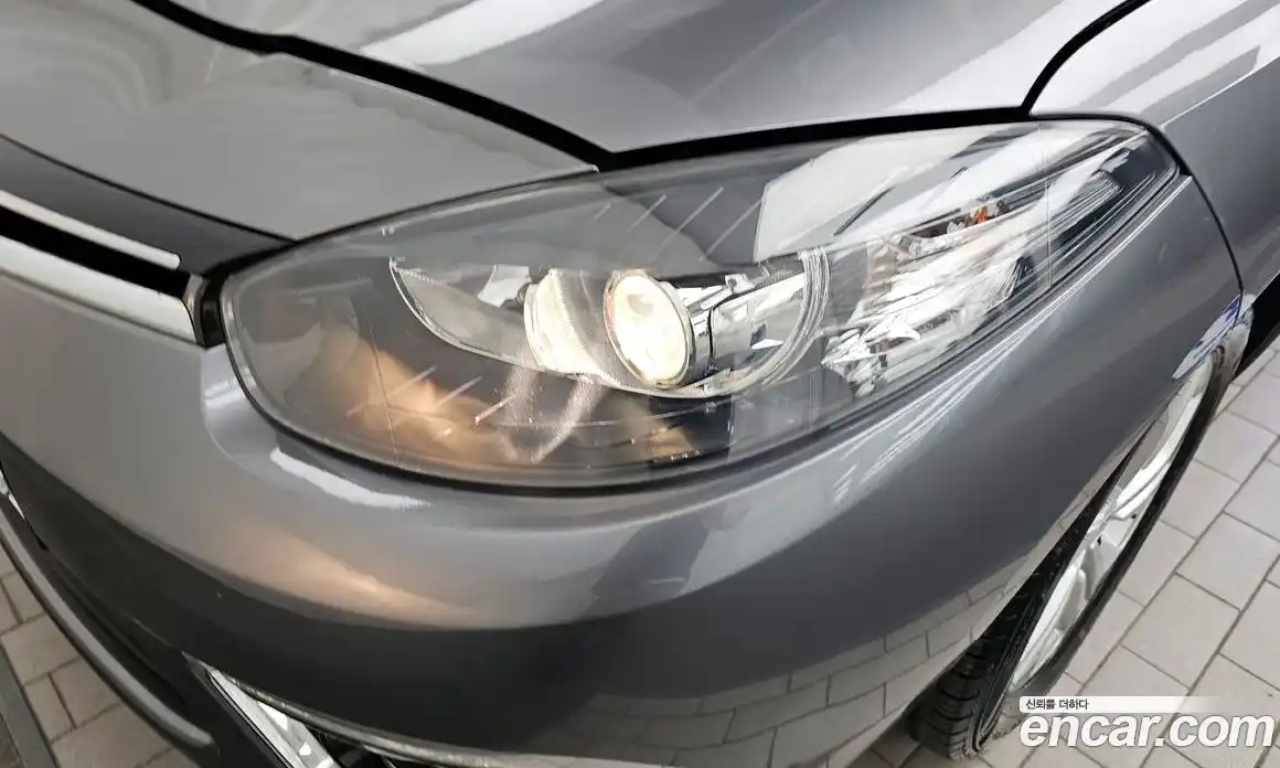 Renault SM3 2017 1.6 гидро в Москве № 2129024, фото 8