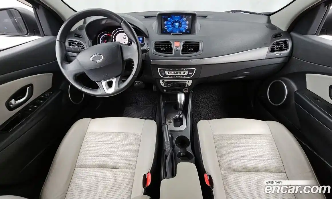 Renault SM3 2017 1.6 гидро в Москве № 2129024, фото 10