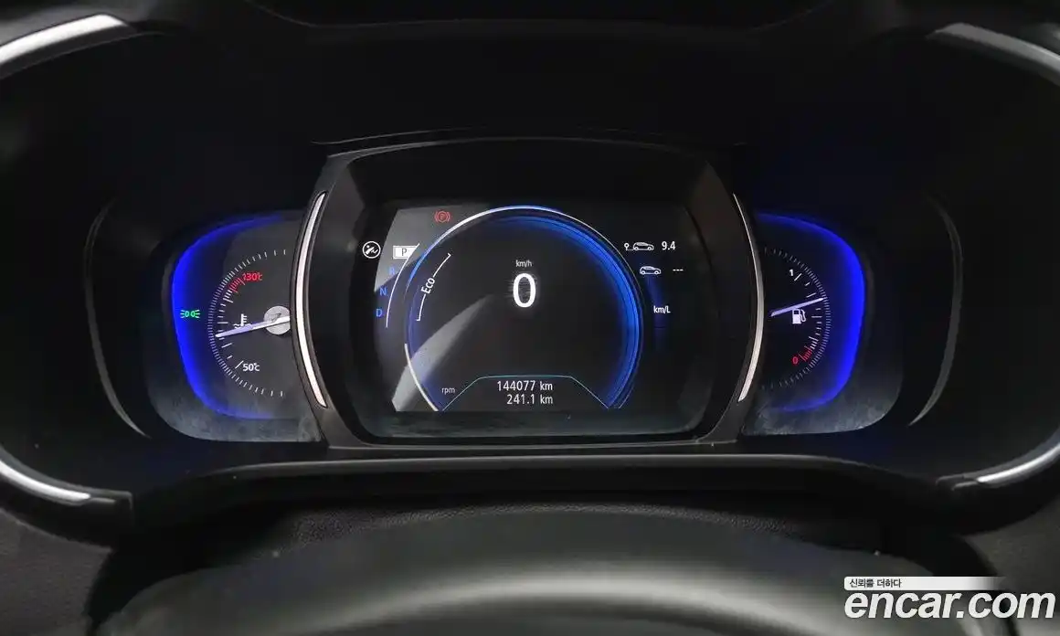Renault QM6 2017 2.0 гидро в Москве № 2129341, фото 11