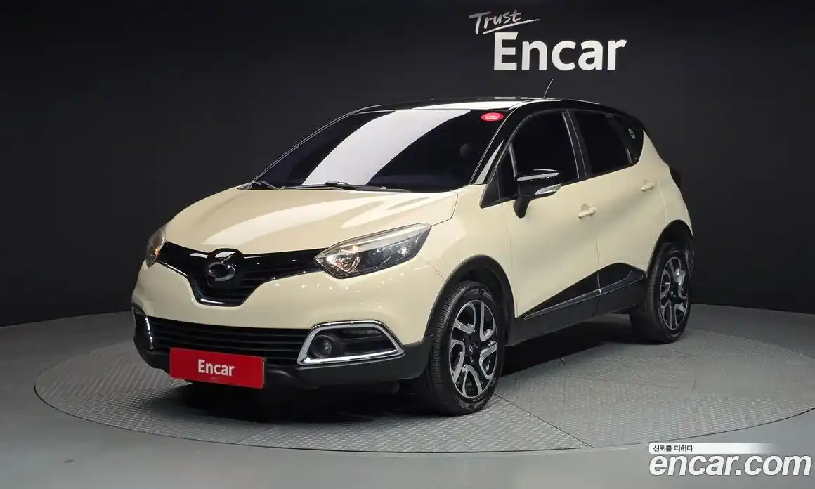 Renault QM3 2016 1.5 гидро в Москве № 2129473, фото 1