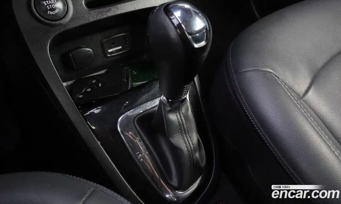 Renault QM3 2016 1.5 гидро в Москве № 2129473, фото 9