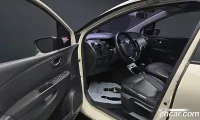 Renault QM3 2016 1.5 гидро в Москве № 2129473, миниатюра 10