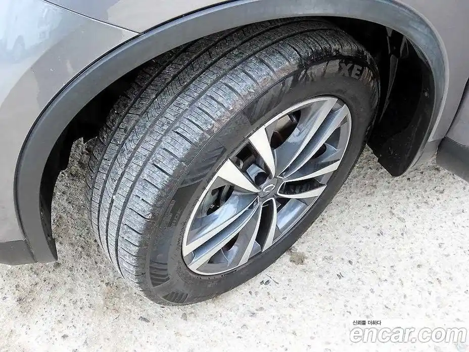 Renault QM6 2018 2.0 гидро в Москве № 2129605, фото 20