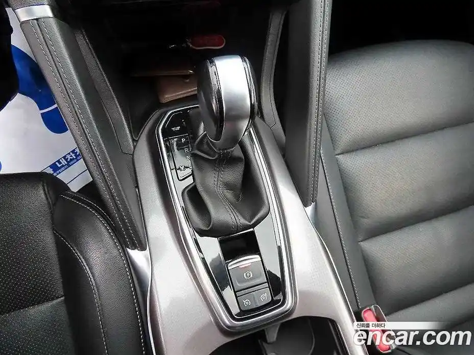 Renault QM6 2018 2.0 гидро в Москве № 2129605, фото 10