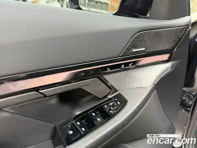 BMW 5-Series 2025 2.0 гидро в Москве № 2129844, миниатюра 9